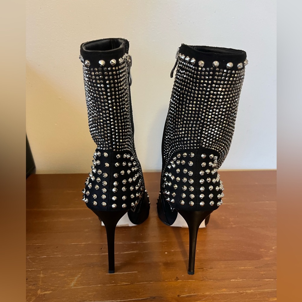 AZALEA WANG Hit It From The Back Black Stiletto Heel Bootie 7 Rhinestone Stud - Picture 5 of 9